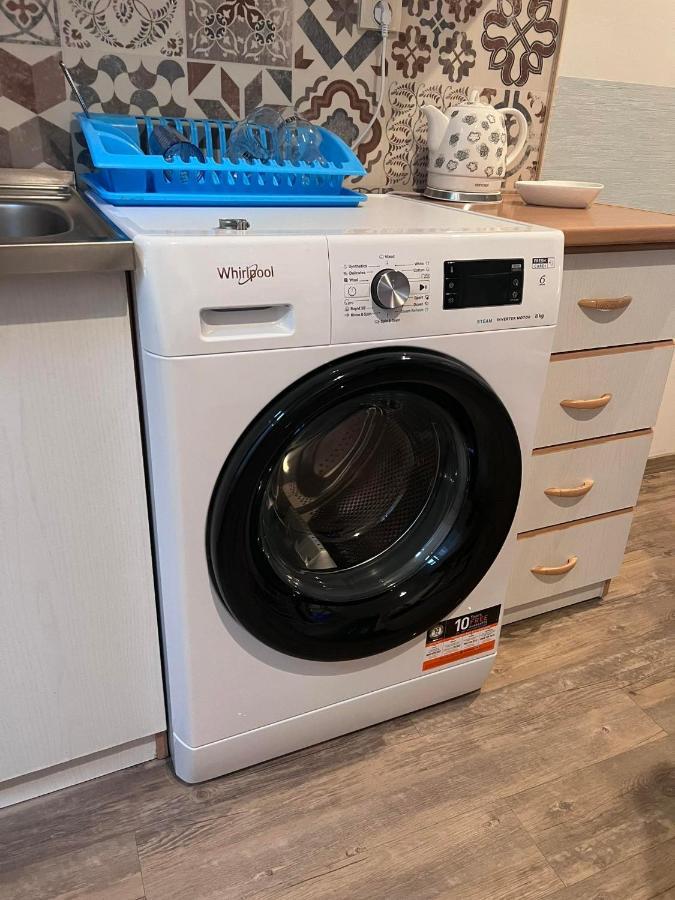 Free Parking, Downtown Apartment Near New York Cafe Budapeszt Zewnętrze zdjęcie